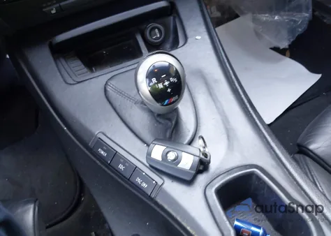 2009 BMW M3 z USA, uszkodzony, nr VIN WBSWD93589PY43760